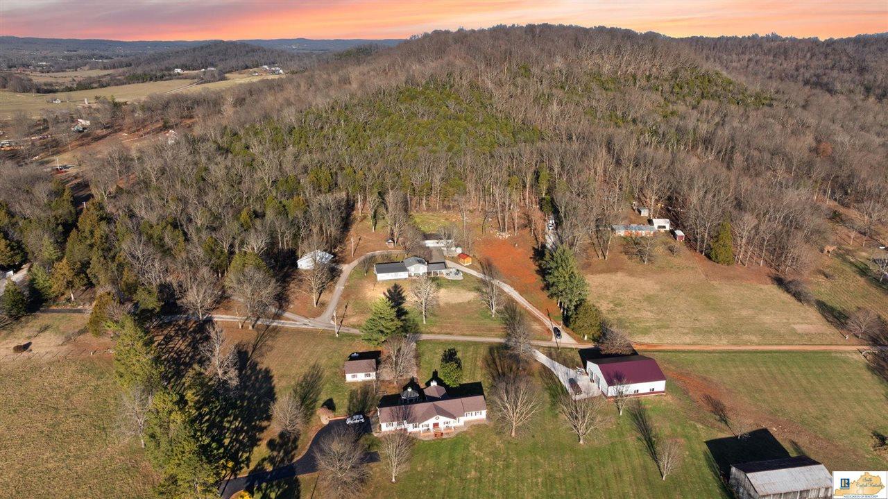 698 Rowletts Road Horse Cave, KY 42749 - Photo 77 of 99 Gallery Image 77