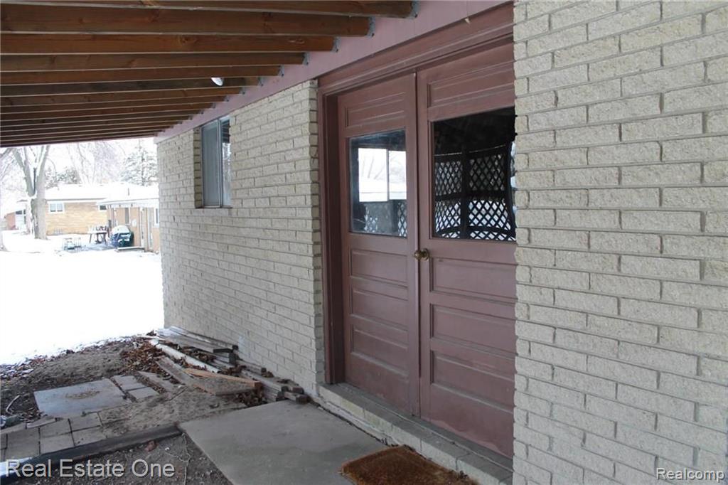 167 Booth Road Troy, MI 48085 - Photo 28 of 30