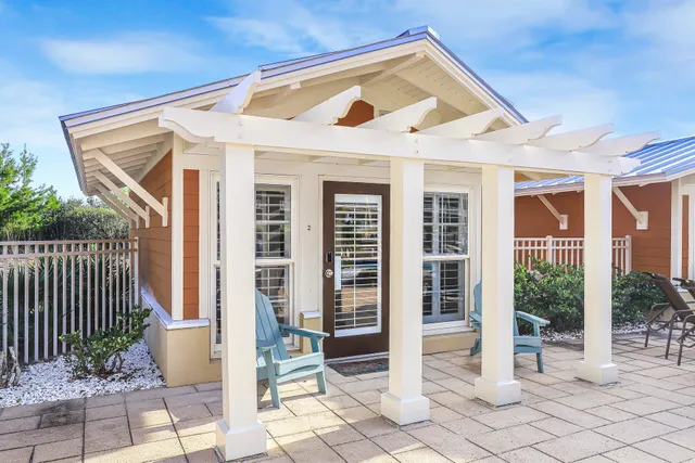 a view of a house with porch