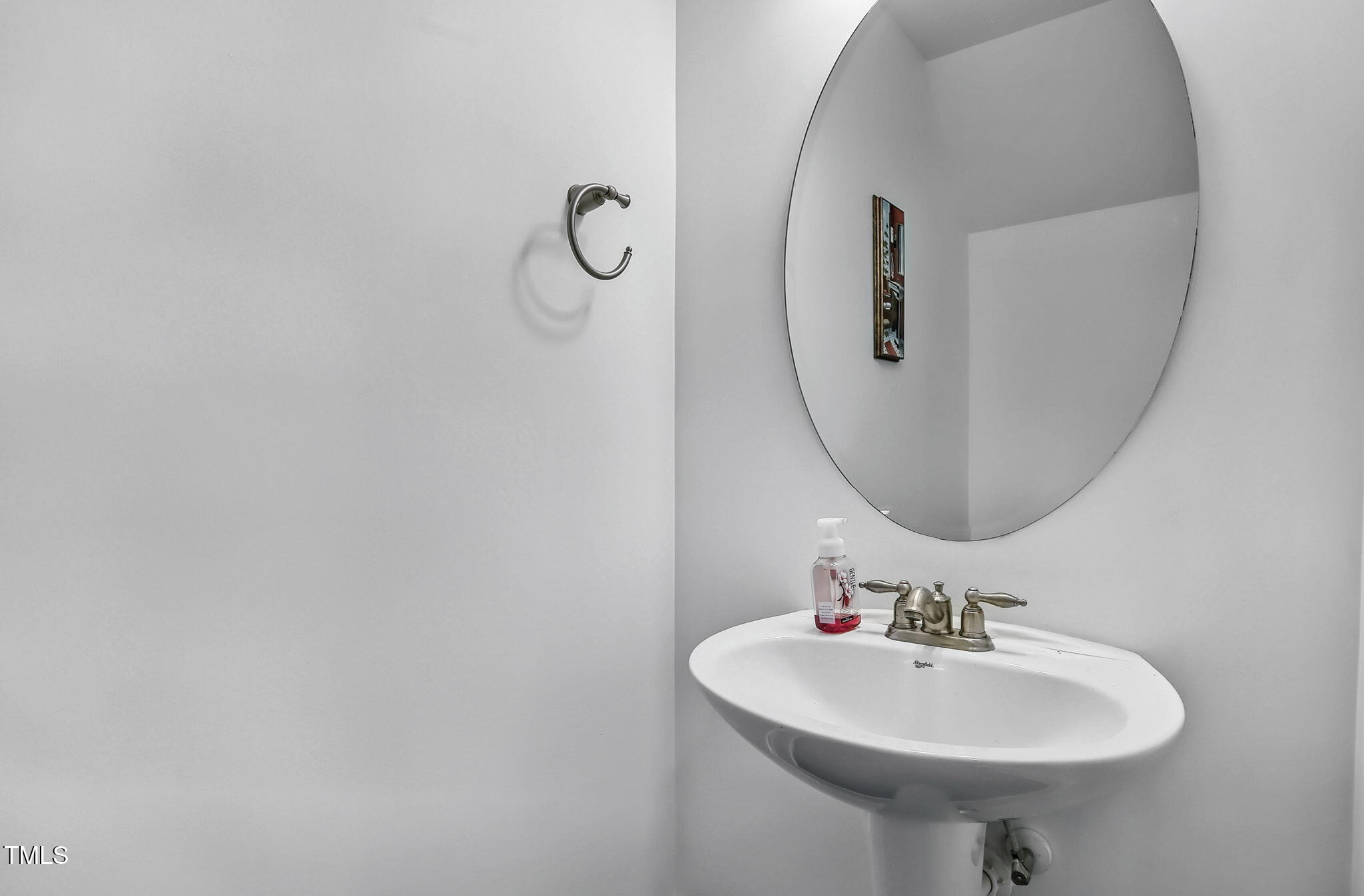 140 Sunstone Drive Cary, NC 27519 - Photo 20 of 41 13-web-or-mls-140-sunstone-dr-cary-nc-us