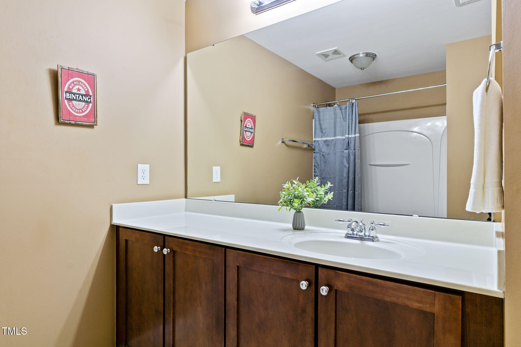 140 Sunstone Drive Cary, NC 27519 - Photo 30 of 41 27-web-or-mls-140-sunstone-dr-cary-nc-us