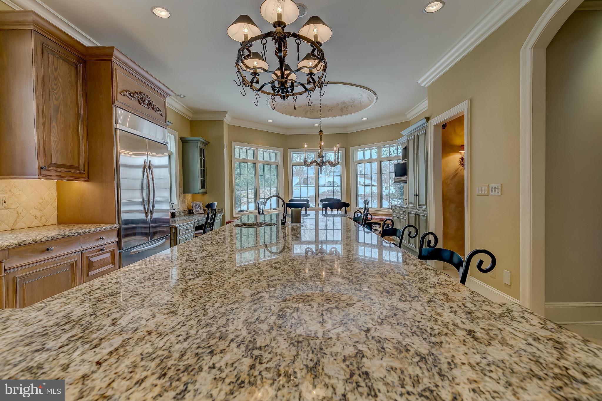 5 Hayfields Road Hunt Valley, MD 21030 - Photo 15 of 30 a very nice looking room with a couch