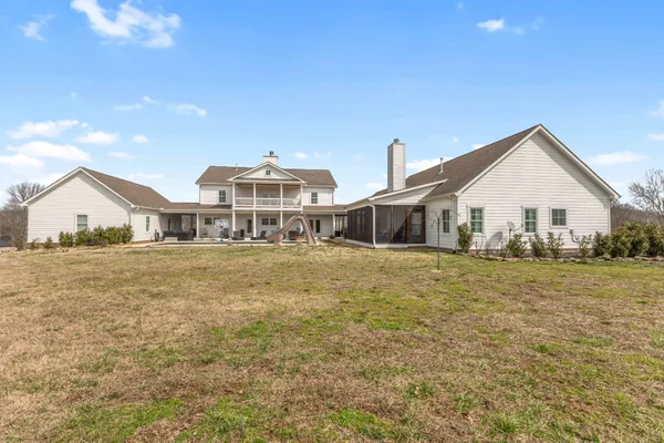 $2,399,999 | 1103 Rogues Fork Road, Bethpage, TN 37022