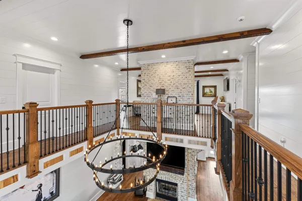 $2,399,999 | 1103 Rogues Fork Road, Bethpage, TN 37022