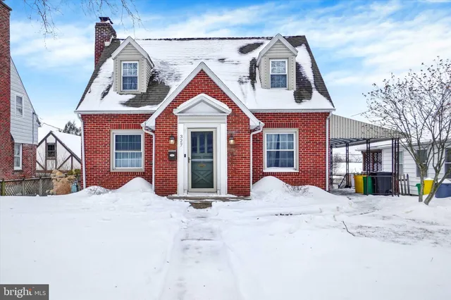 $230,000 | 327 Creston Road, York, PA 17403