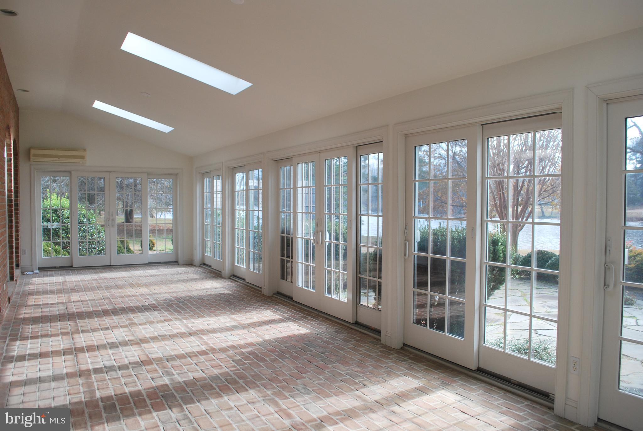 6765 Cookes Hope Road Easton, MD 21601 - Photo 14 of 46 River room