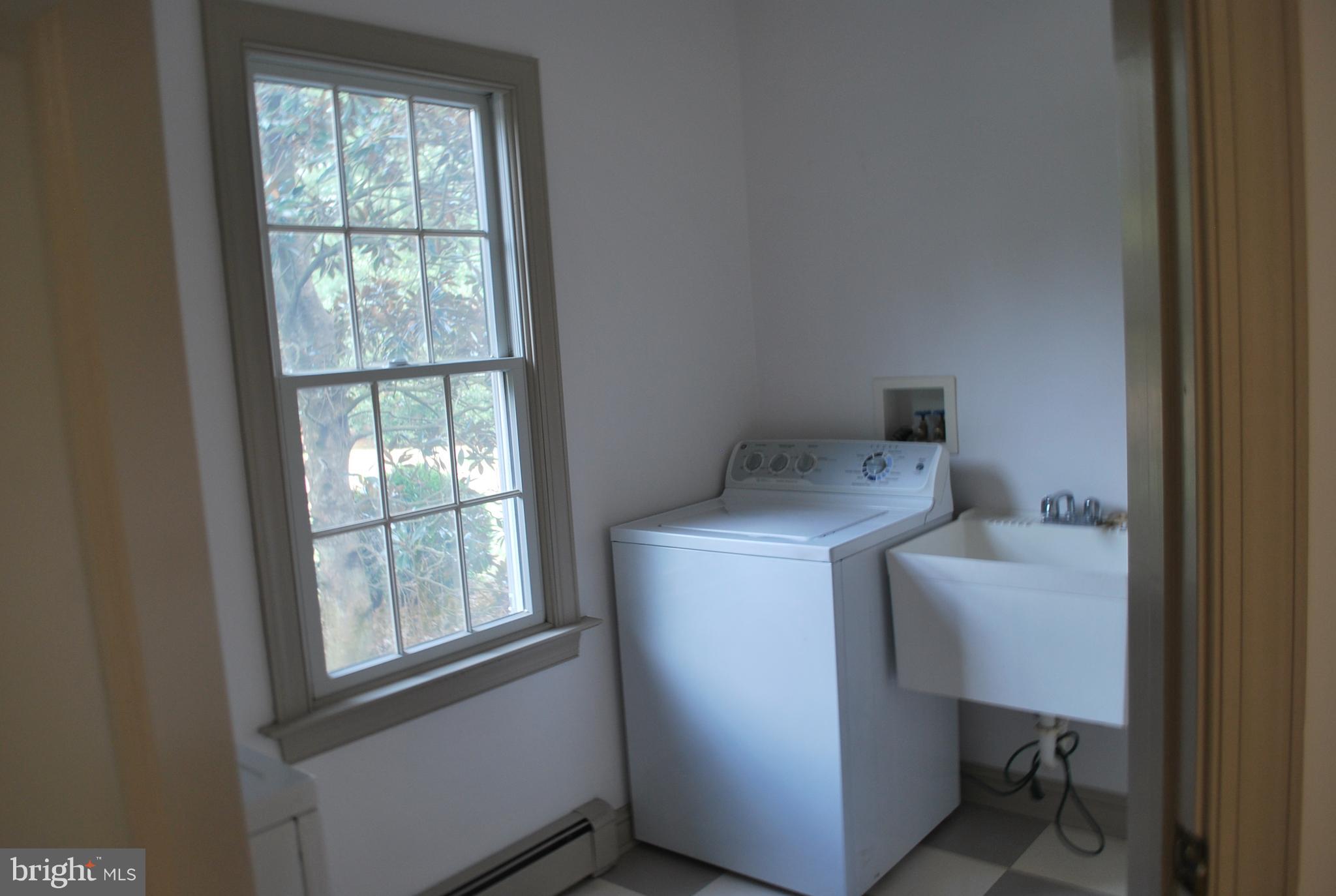 6765 Cookes Hope Road Easton, MD 21601 - Photo 26 of 46 Laundry room