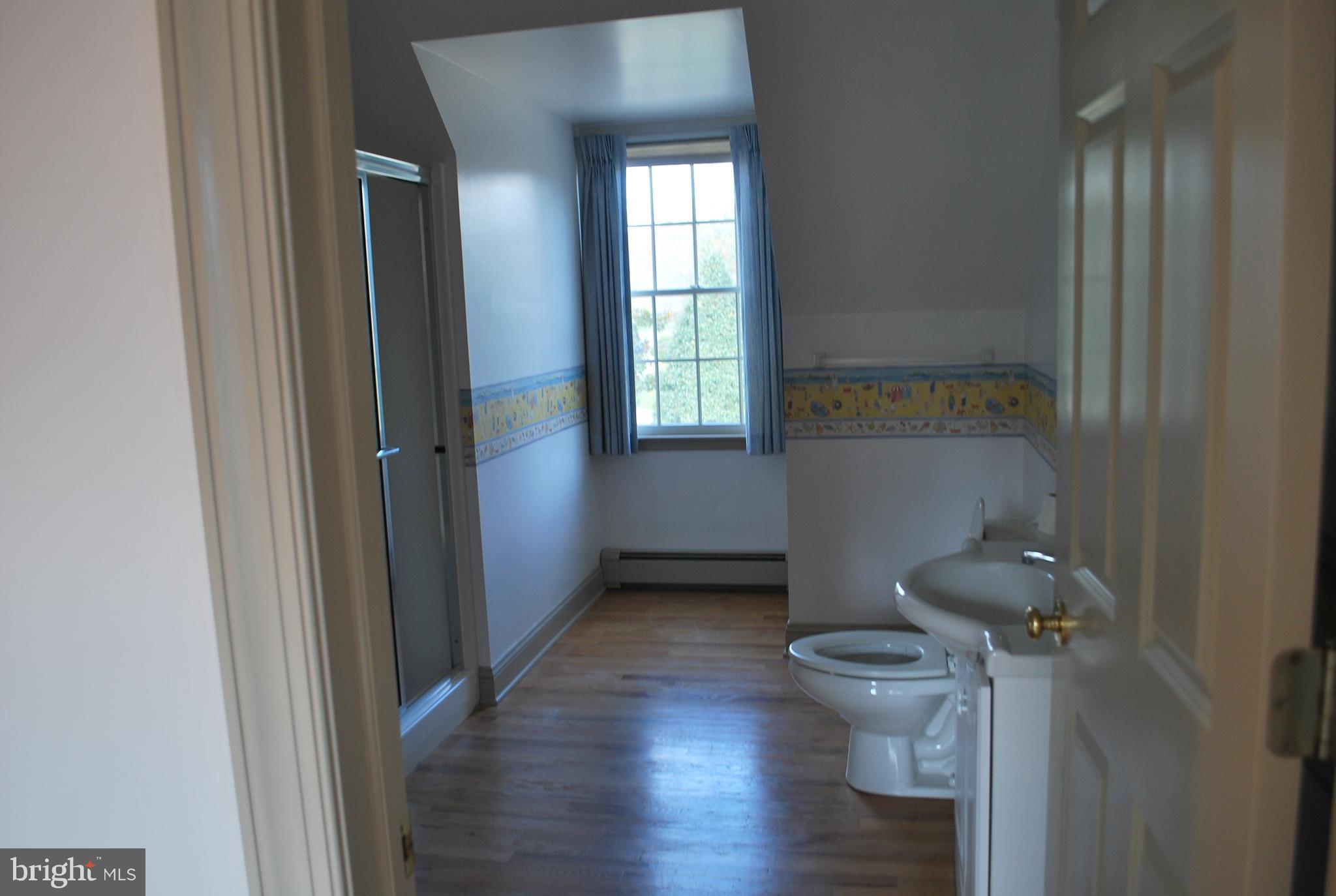 6765 Cookes Hope Road Easton, MD 21601 - Photo 37 of 46 Second level Bathroom