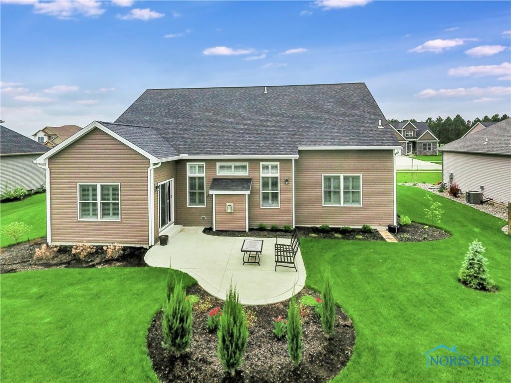 9550 Rockingham Drive Whitehouse, OH 43571 - Photo 3 of 15 Gallery Image 3