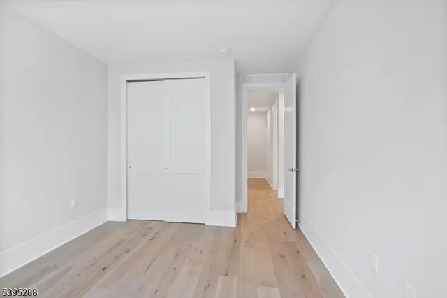 $749,900 | 102 Iris Court, Warren, NJ 07059