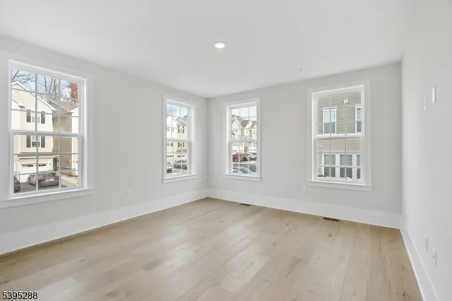 $749,900 | 102 Iris Court, Warren, NJ 07059