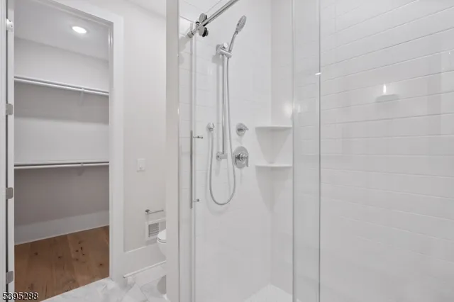 $749,900 | 102 Iris Court, Warren, NJ 07059