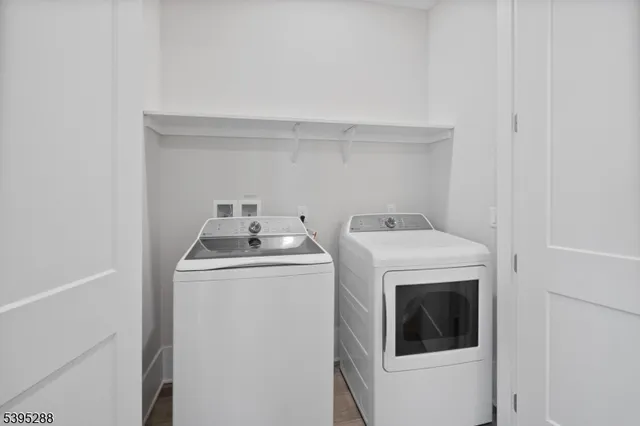 $749,900 | 102 Iris Court, Warren, NJ 07059