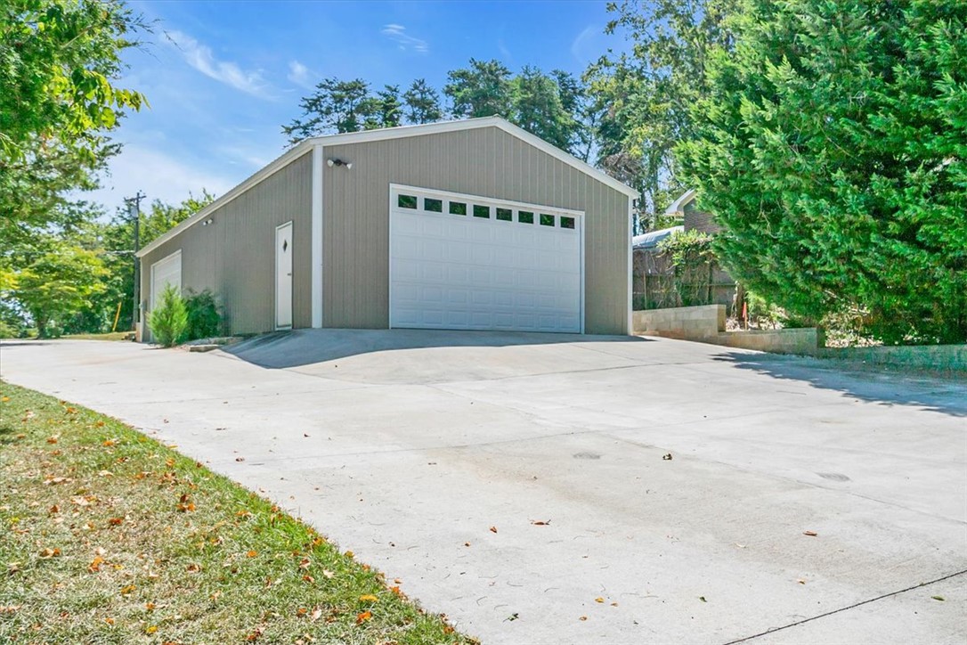 1107 Sunset Lane Anderson, SC 29626 - Photo 36 of 40 Detached Storage Building / Garage