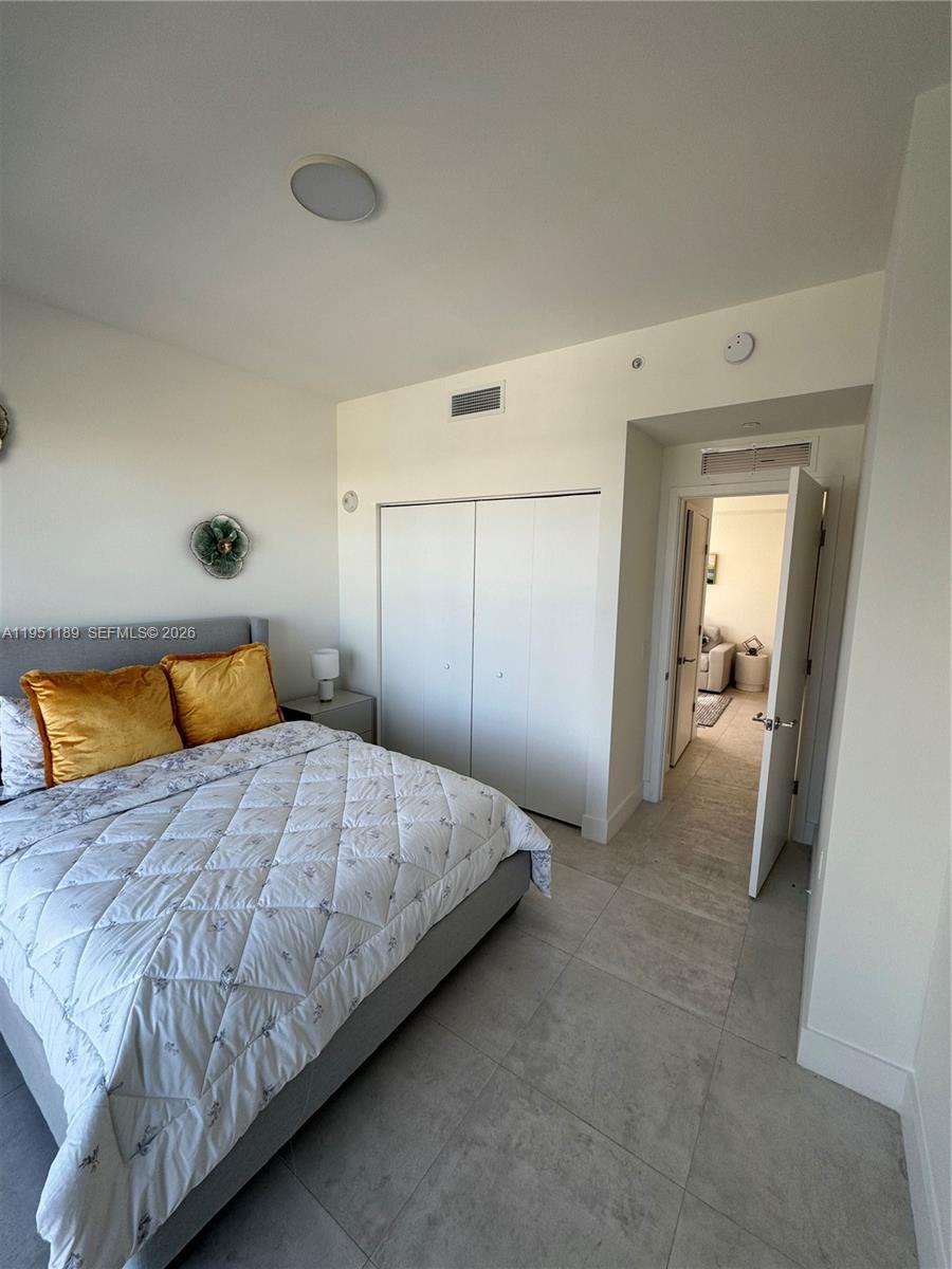 239 Southwest 9th Street, Unit 1405 Miami, FL 33130 - Photo 13 of 20