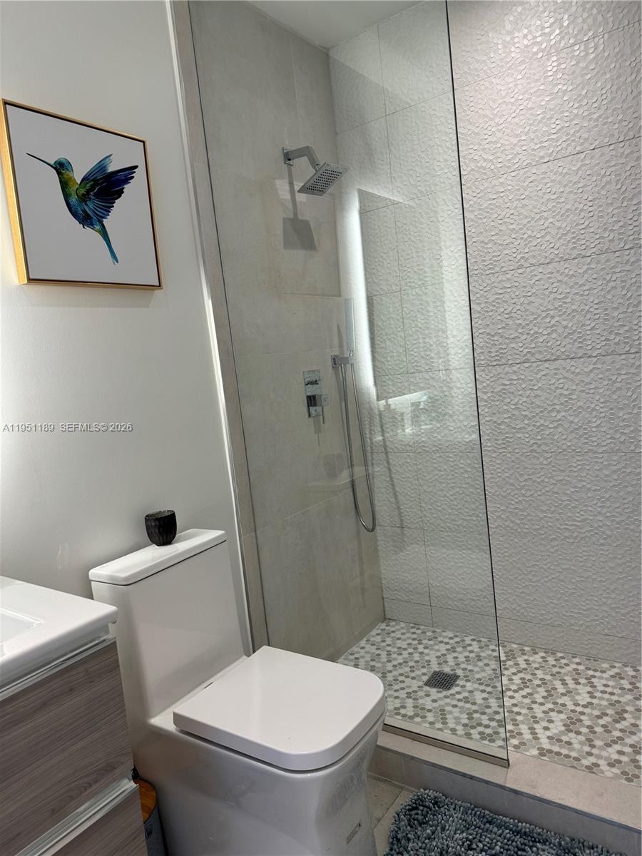 239 Southwest 9th Street, Unit 1405 Miami, FL 33130 - Photo 10 of 20