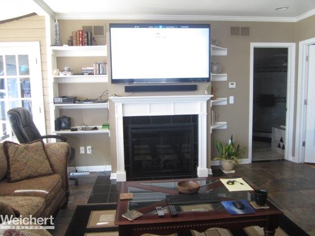 31784 North River Road Harrison Township, MI 48045 - Photo 39 of 66 31343983-38.JPG