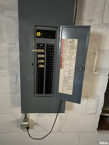 $119,000 | 210 West Madison Street, Havana, IL 62644