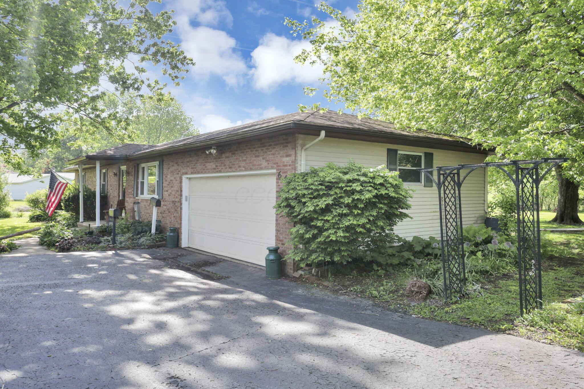 641 Forward Pass Road Southwest Pataskala, OH 43062 - Photo 4 of 52