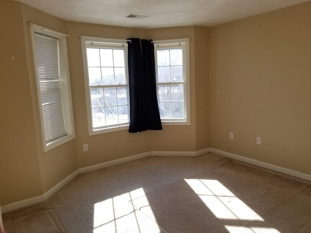 96 Upland Street Worcester, MA 01607 - Photo 23 of 41 Gallery Image 23