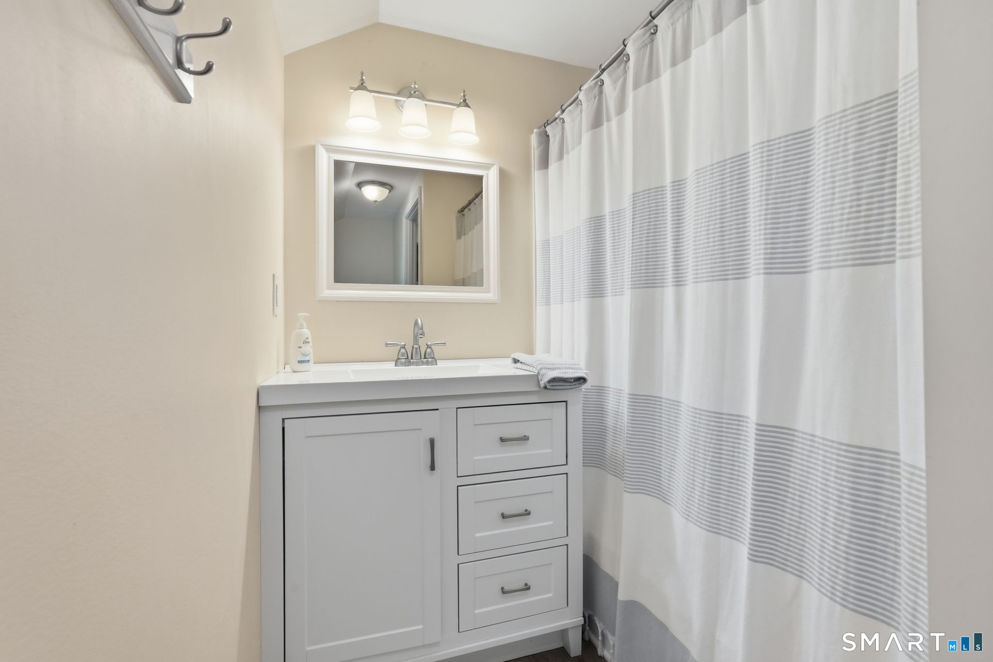 2 Martin Terrace Enfield, CT 06082 - Photo 26 of 32