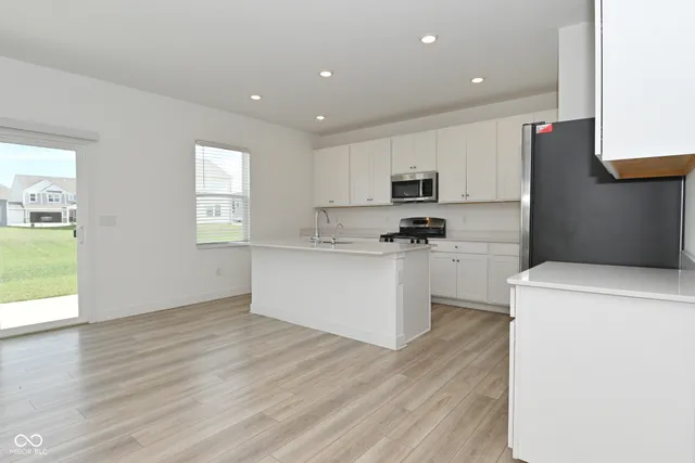 $2,550 | 7305 Sayers Road, Indianapolis, IN 46259