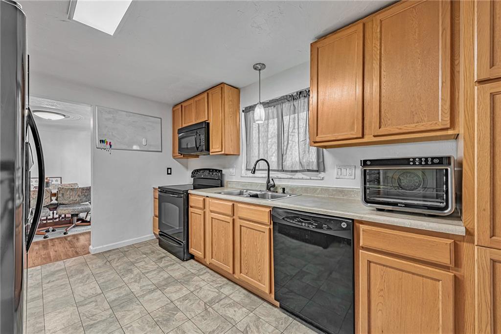 1071 Government Road Irwin, PA 15642 - Photo 8 of 25 Gallery Image 8