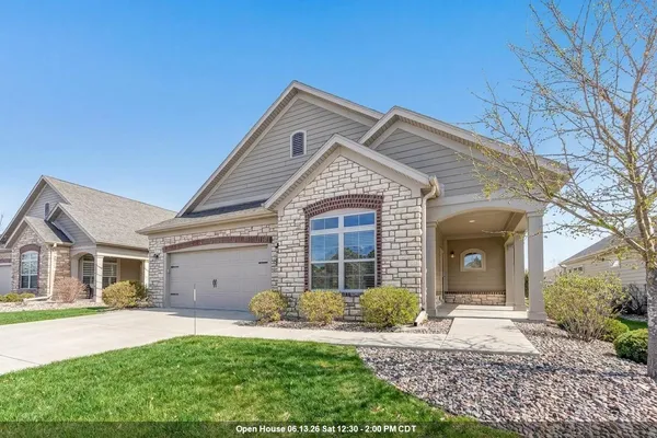 $559,900 | 210 Bedford Road, Green Bay, WI 54311