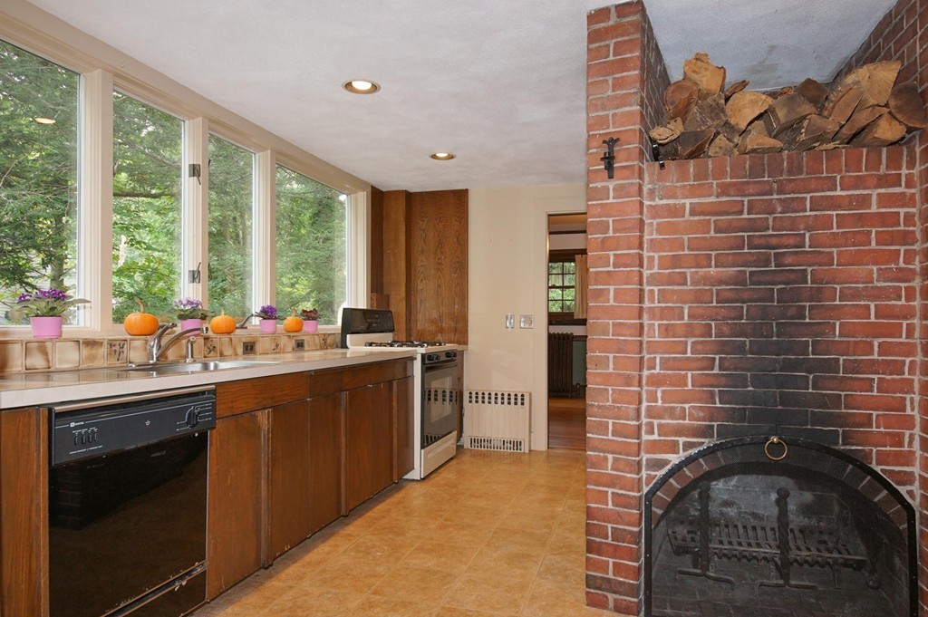 20 Jefferson Road Winchester, MA 01890 - Photo 9 of 24 Gallery Image 9