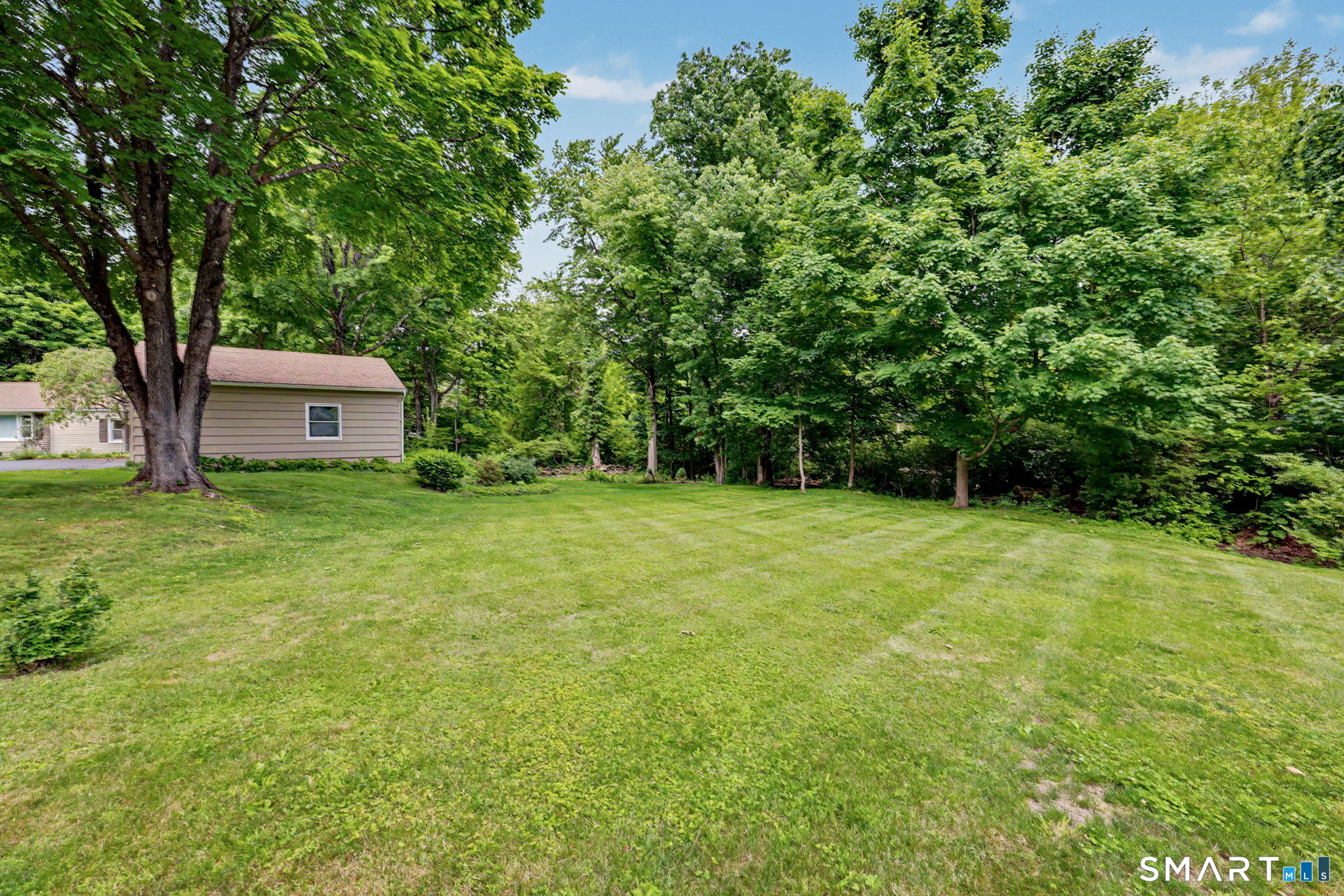27 Apple Lane Redding, CT 06896 - Photo 36 of 40