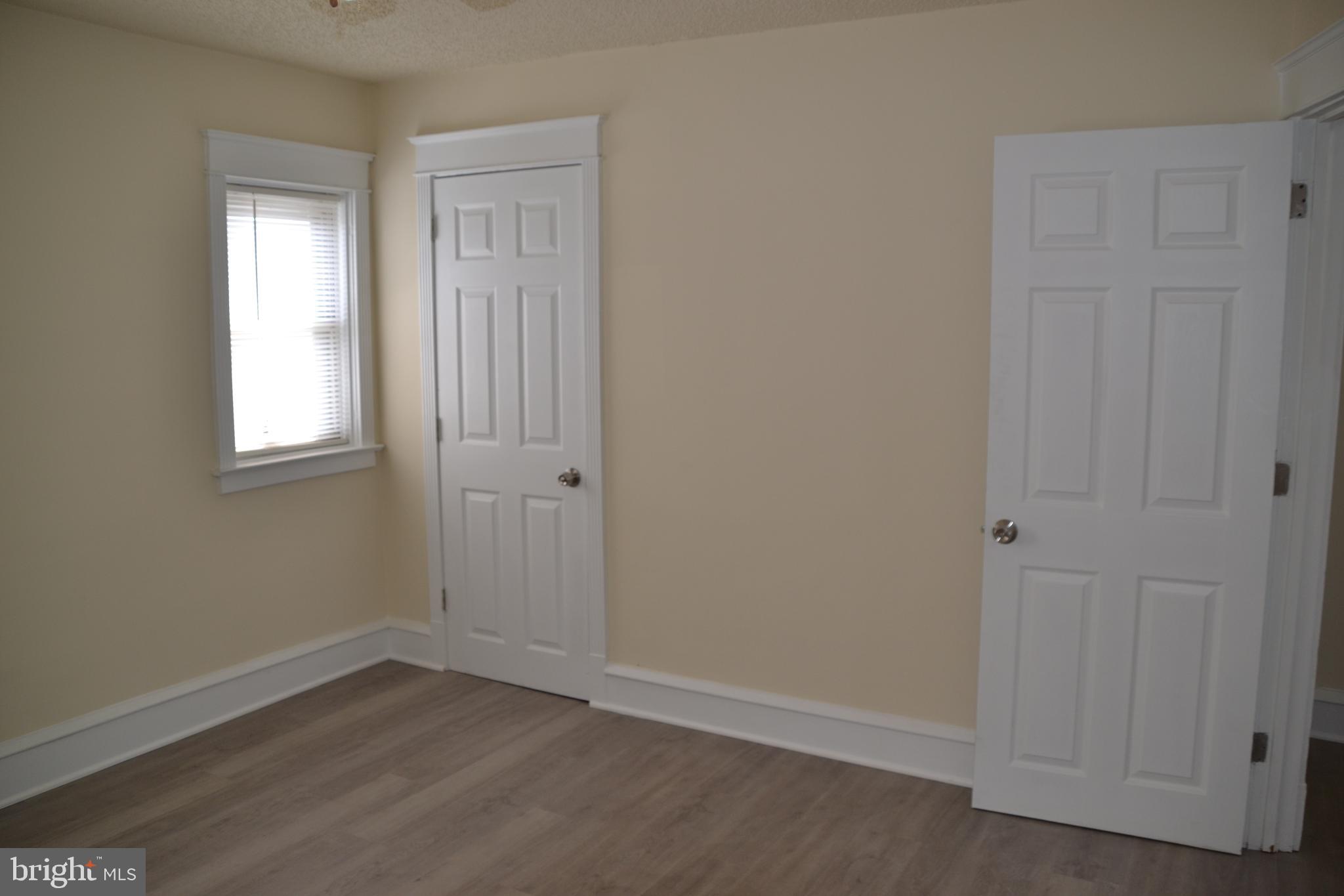 6951 Clinton Road Upper Darby, PA 19082 - Photo 18 of 34