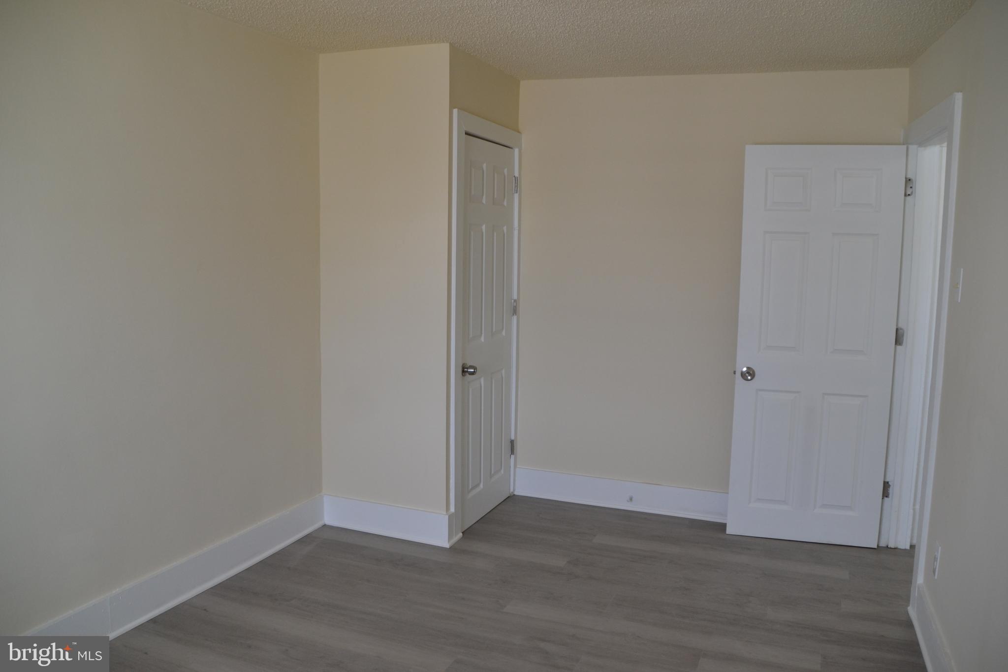 6951 Clinton Road Upper Darby, PA 19082 - Photo 25 of 34
