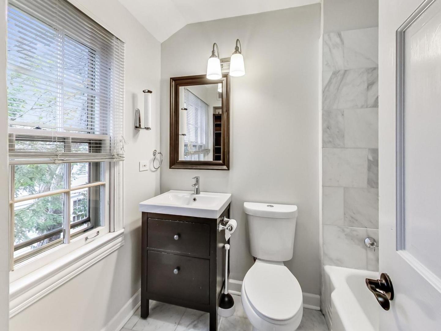 2929 Indianwood Road Wilmette, IL 60091 - Photo 18 of 28