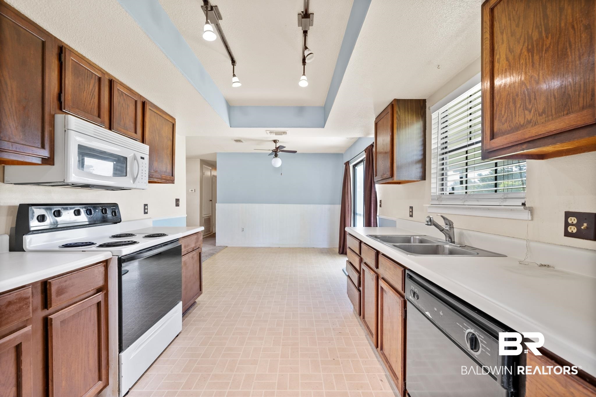 505 Linda Court Foley, AL 36535 - Photo 8 of 17 Gallery Image 8