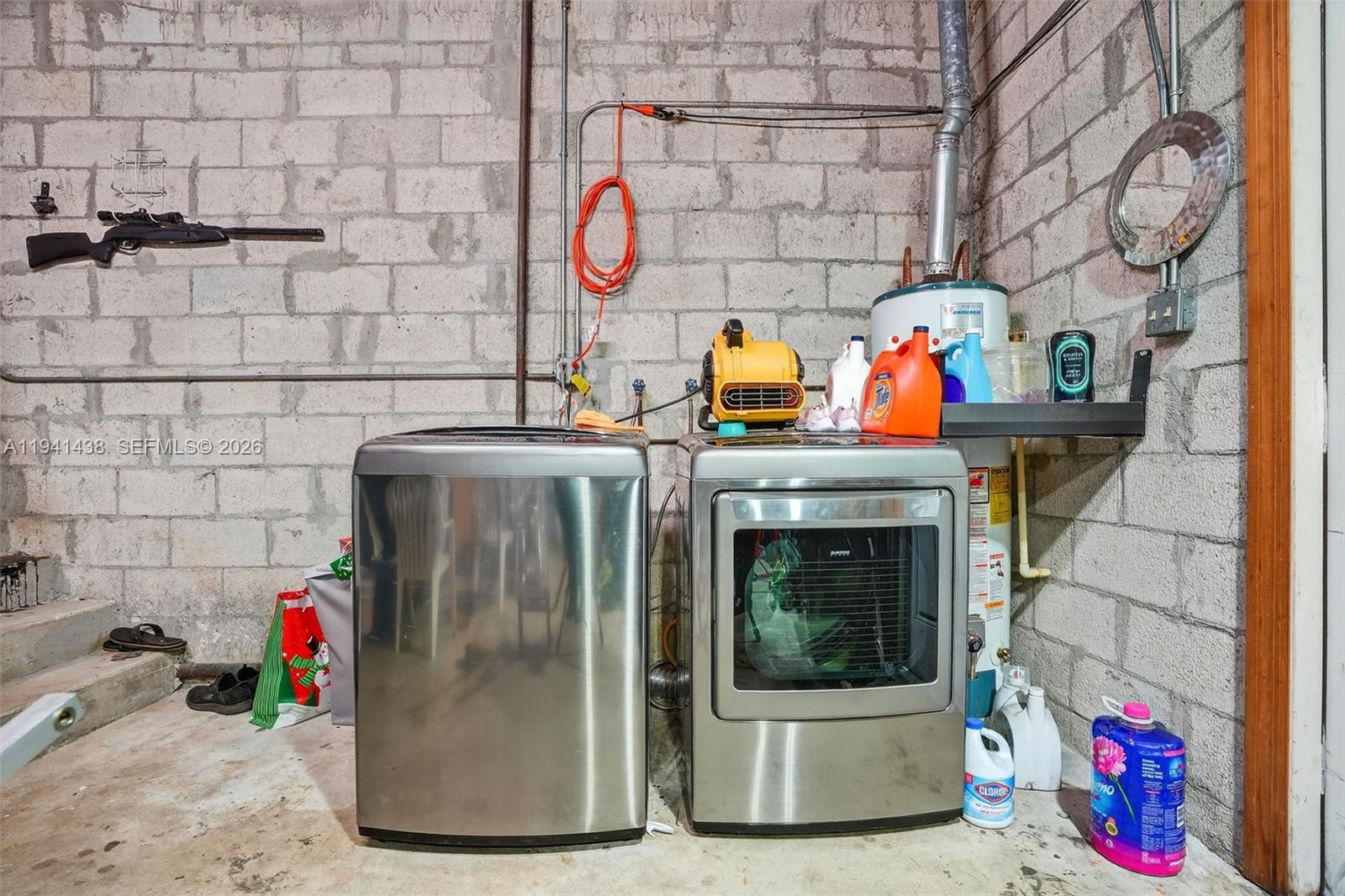 8500 Southwest 16th Street Miami, FL 33155 - Photo 26 of 26 a utility room with dryer and washer