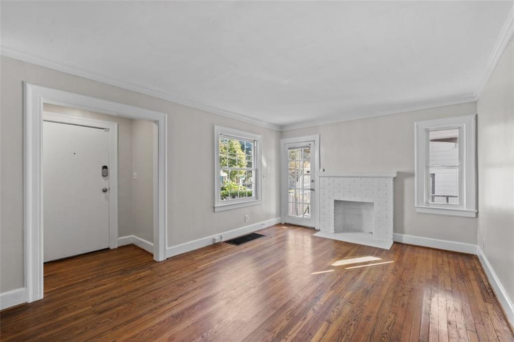 800 Berkeley Avenue Northwest Atlanta, GA 30318 - Photo 2 of 30