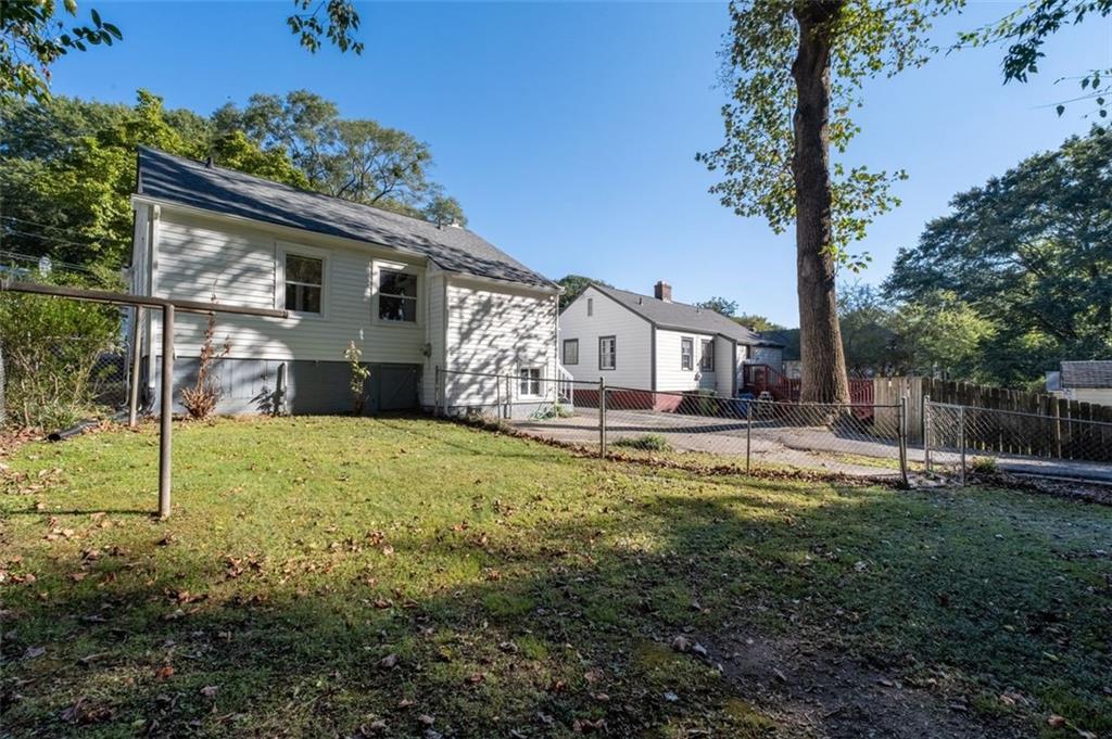 800 Berkeley Avenue Northwest Atlanta, GA 30318 - Photo 23 of 30