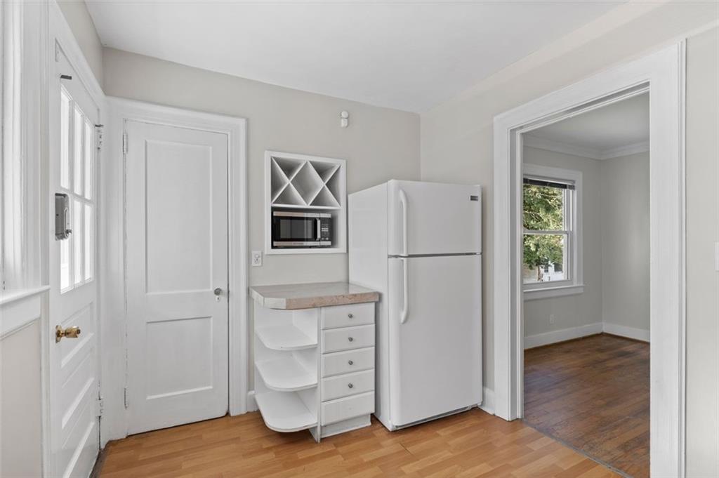 800 Berkeley Avenue Northwest Atlanta, GA 30318 - Photo 6 of 30