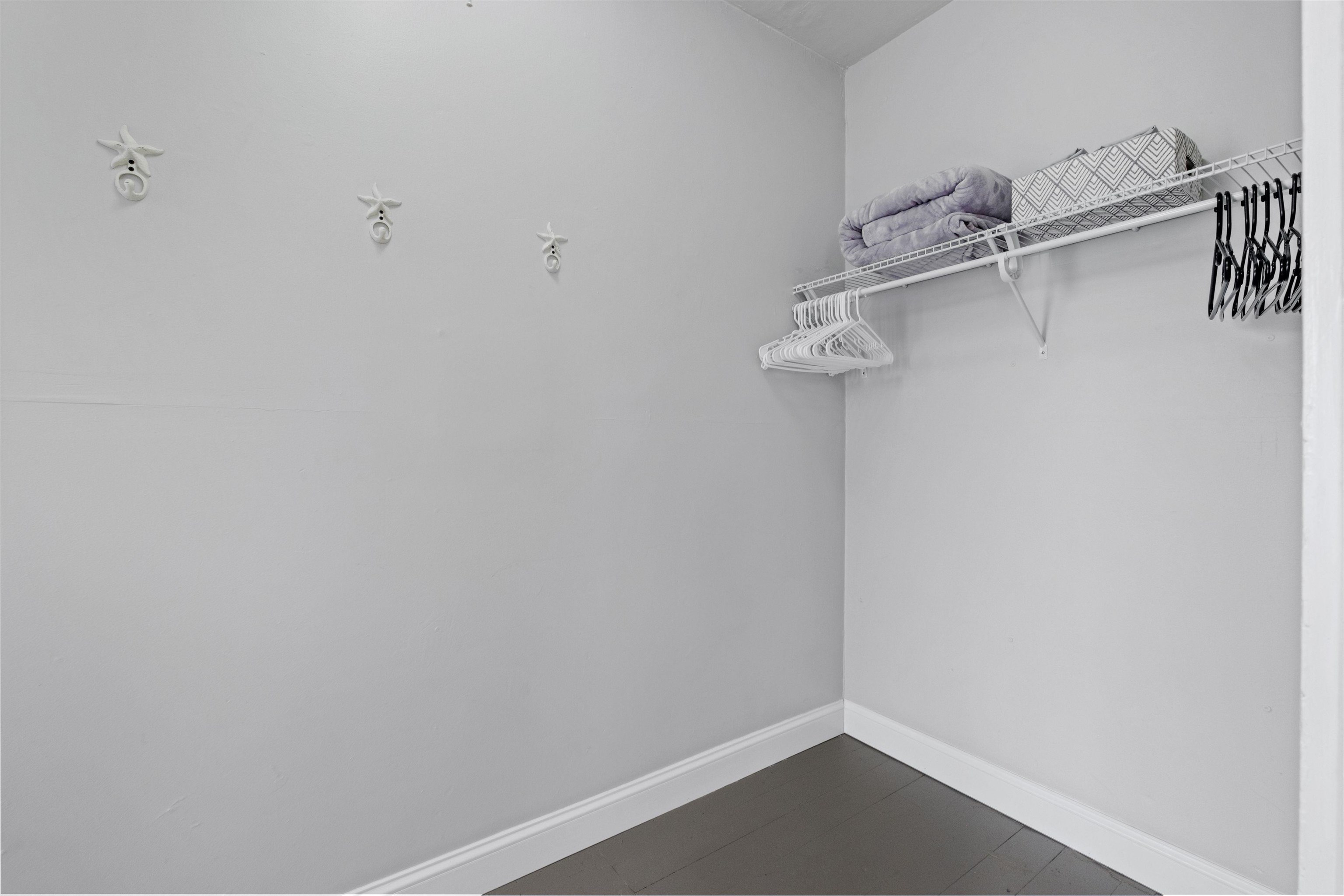 792 Grove Street, Unit 7 Manchester, NH 03103 - Photo 8 of 29