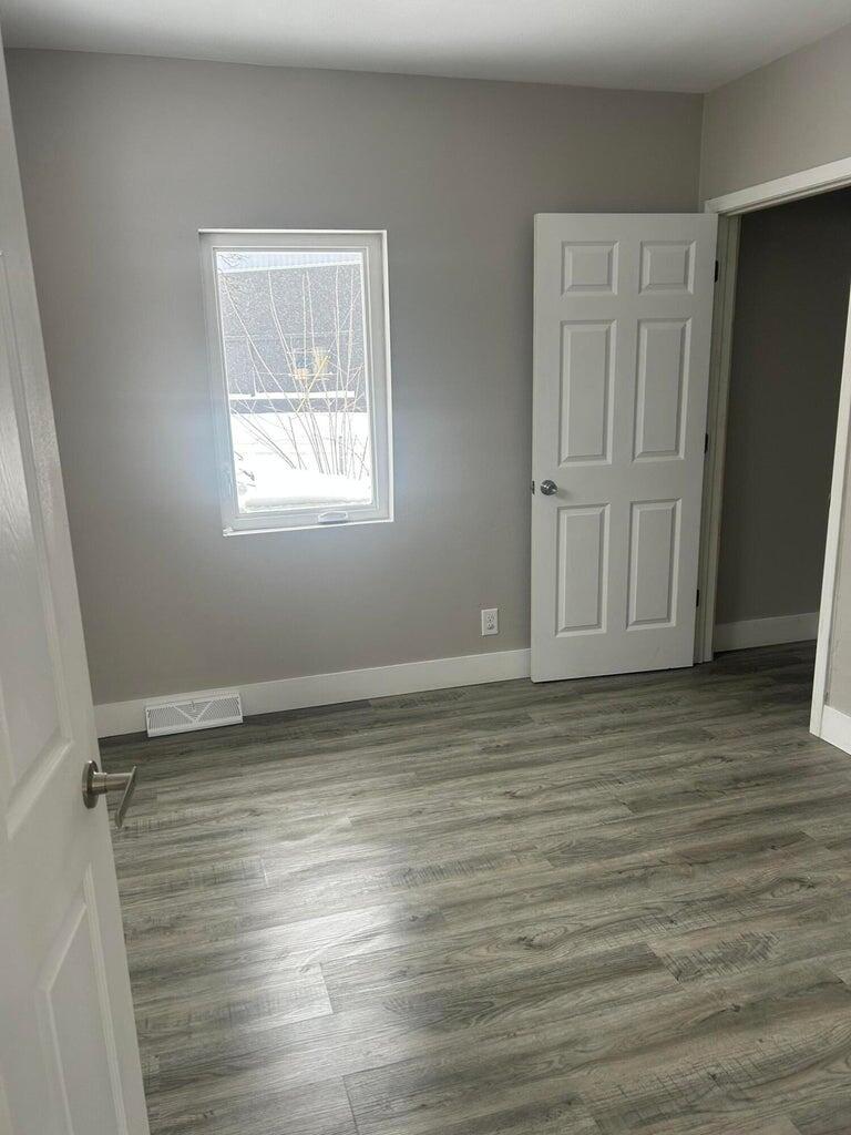1352 Spring Street Muskegon, MI 49442 - Photo 12 of 21 Room