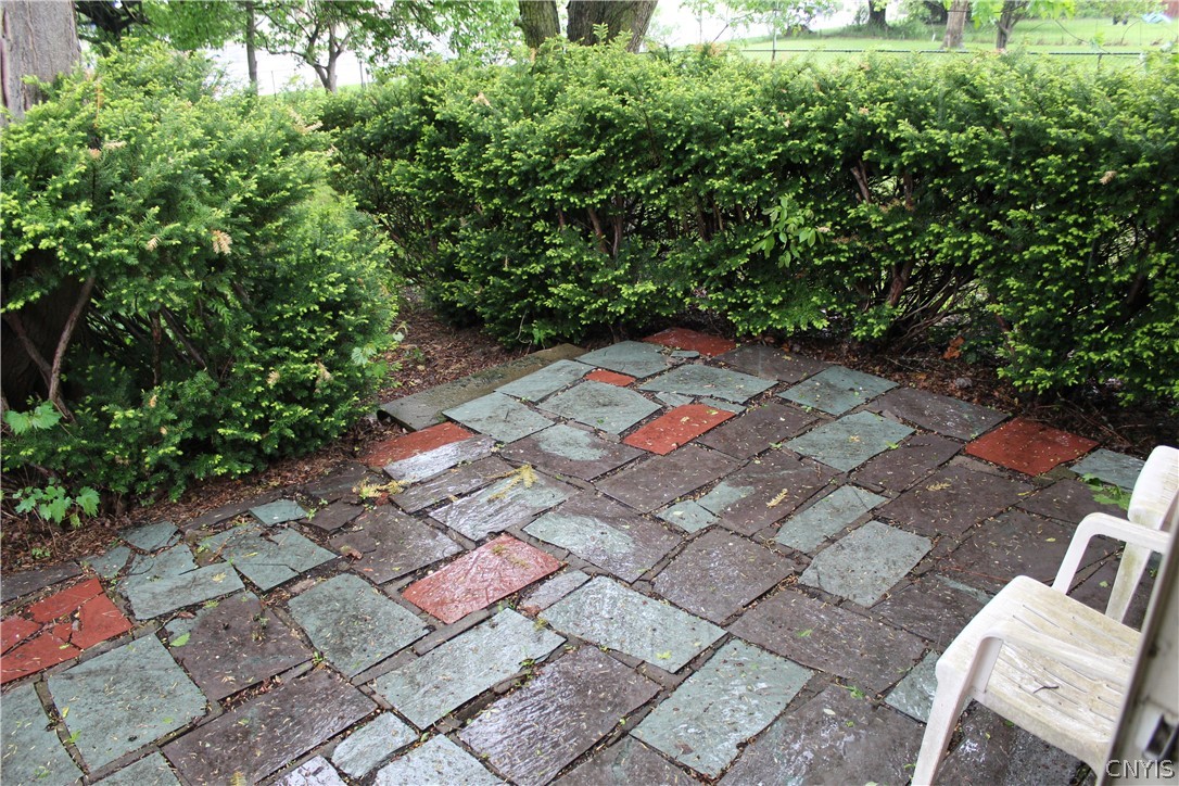 305 Vanida Drive Camillus, NY 13031 - Photo 17 of 35