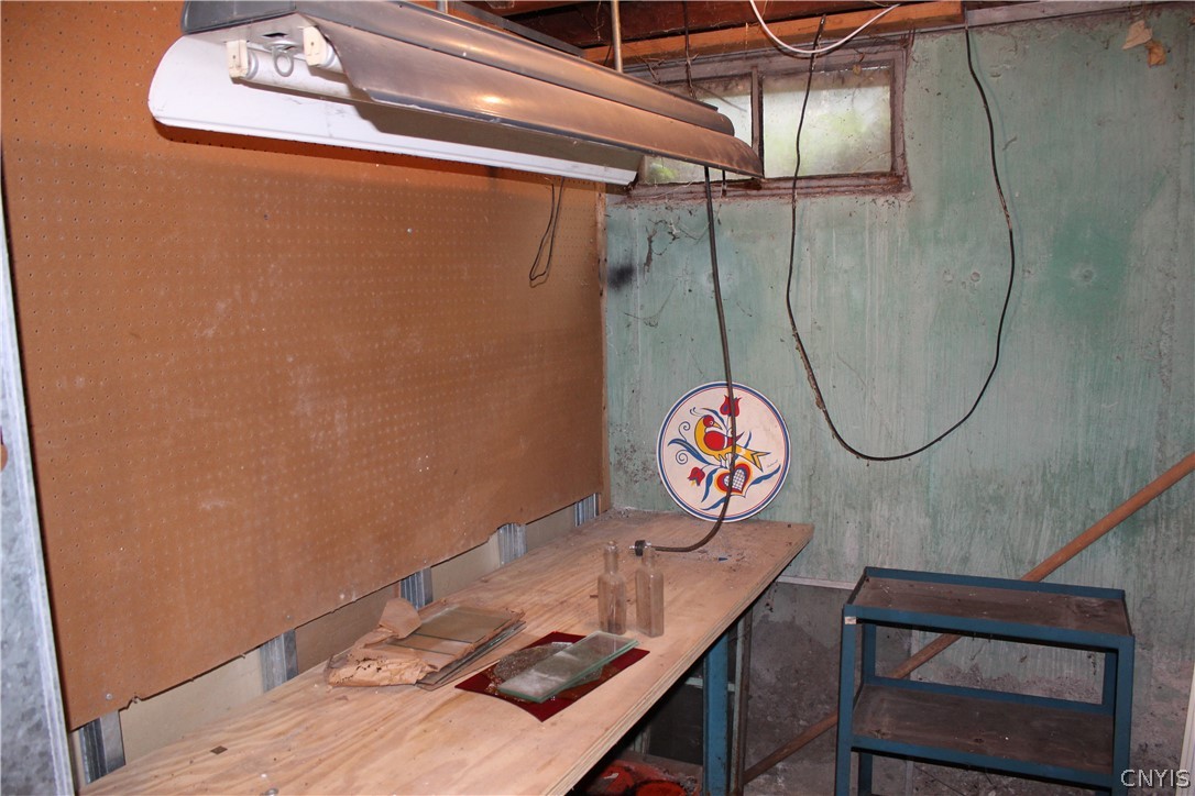 305 Vanida Drive Camillus, NY 13031 - Photo 30 of 35