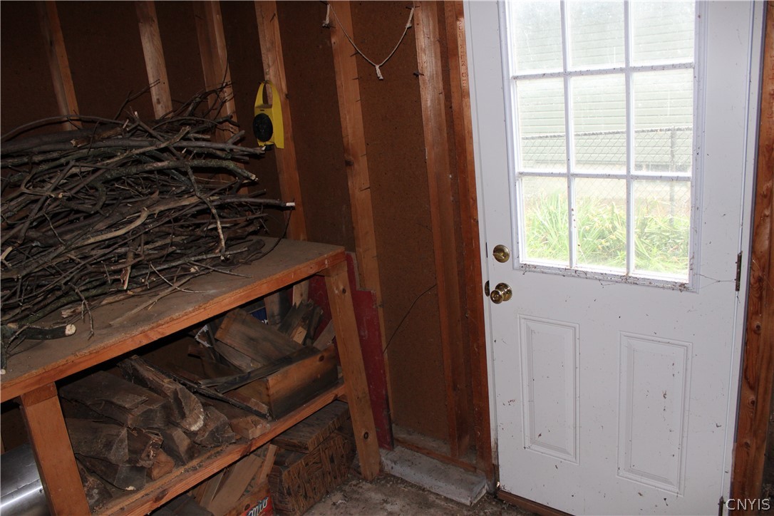 305 Vanida Drive Camillus, NY 13031 - Photo 33 of 35