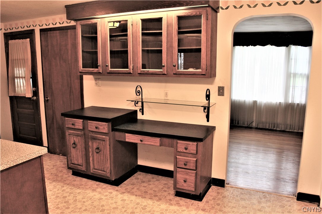 305 Vanida Drive Camillus, NY 13031 - Photo 6 of 35