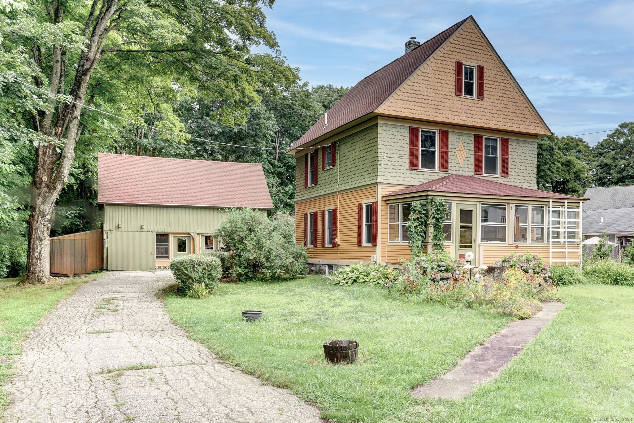 12 Old Plains Road Windham, CT 06226 - Photo 1 of 1 a front view of a house with garden