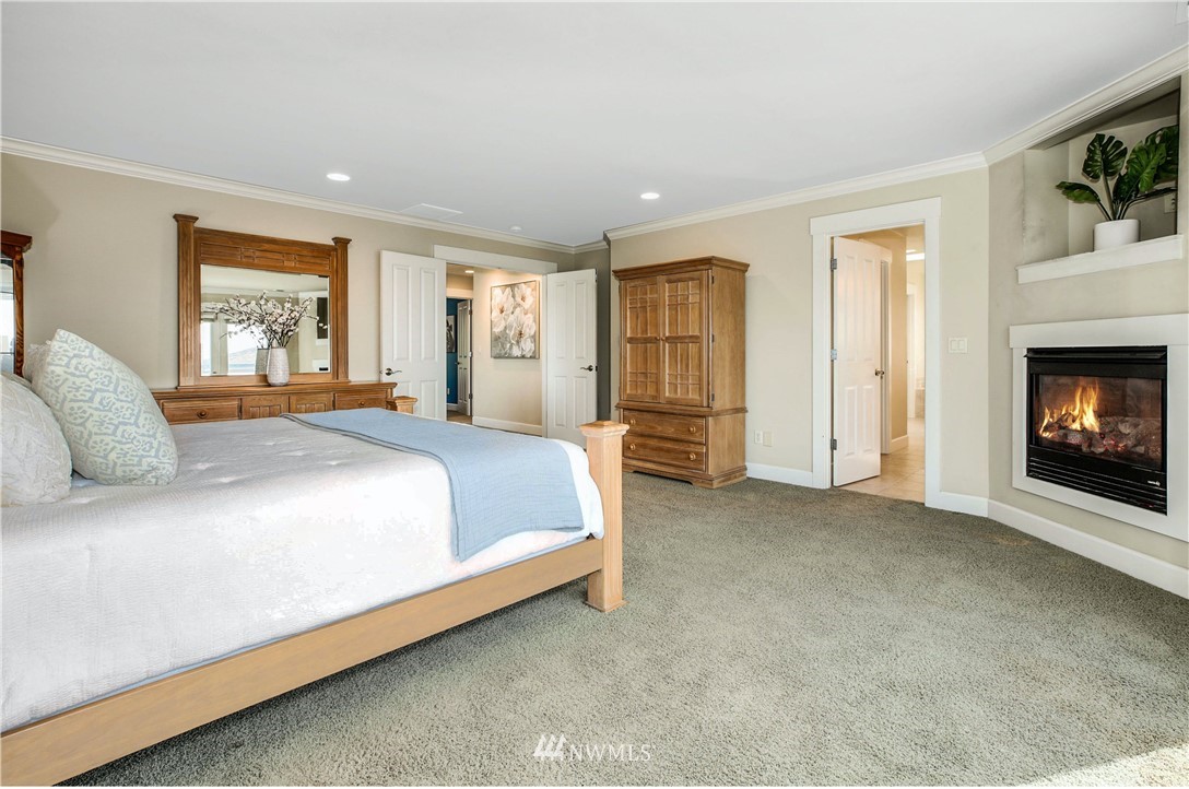 2409 Meadow Avenue North Renton, WA 98056 - Photo 17 of 40 Gallery Image 17