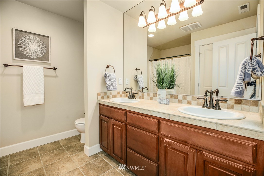 2409 Meadow Avenue North Renton, WA 98056 - Photo 24 of 40 Gallery Image 24