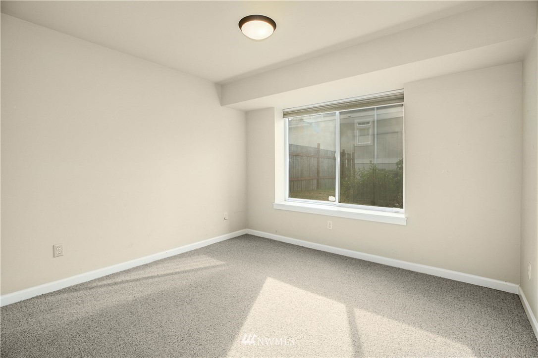 2409 Meadow Avenue North Renton, WA 98056 - Photo 31 of 40 Gallery Image 31