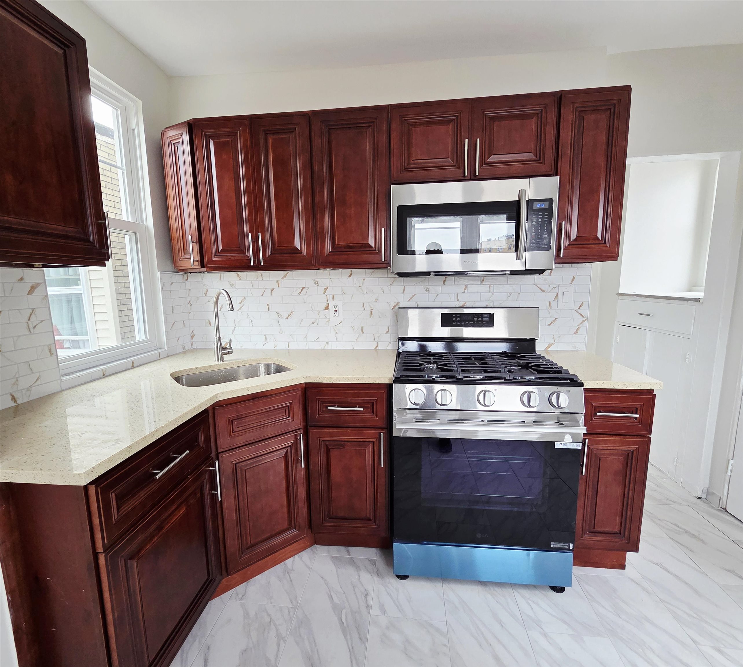 910 20th Street, Unit 2 Union City, NJ 07087 - Photo 4 of 8