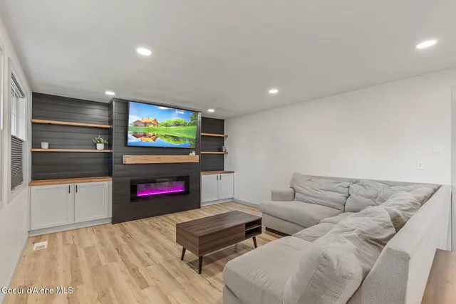 $520,000 | 1504 East 3rd Avenue, Post Falls, ID 83854